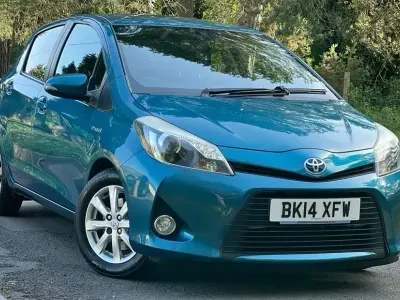 Used Toyota Yaris Hybrid 101 HP (74 kW) 2014
