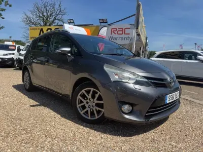Used Toyota Verso 112 HP (82 kW) 2014 Grey MPV