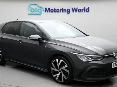 Używany VW Golf VIII R-line 150 KM (110 kW) 2023 Szary Hatchback