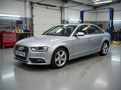 Begagnad Audi A4 Sport 2015 Silver Sedan
