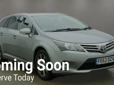 Used Toyota Avensis 147 HP (108 kW) 2013 Grey Estate