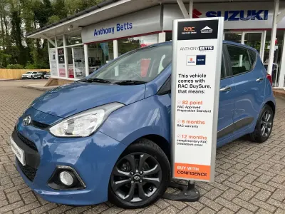 Begagnad Hyundai i10 Premium SE 83 HK (61 kW) 2016 Blå Halvkombi