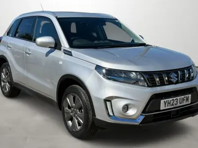 Begagnad Suzuki Vitara SZ-T 116 HK (85 kW) 2023 Silver SUV