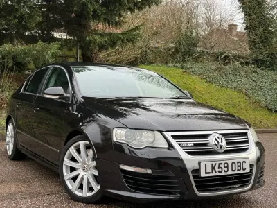 Begagnad VW Passat R 300 HK (220 kW) 2010 Svart Sedan