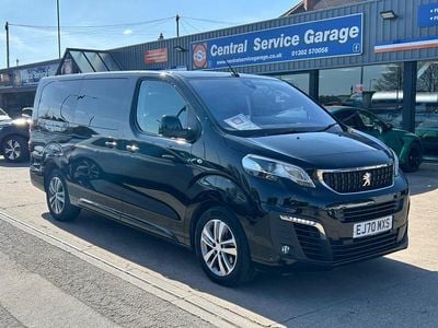 Używany Peugeot Traveller Allure 175 KM (128 kW) 2021 Czarny Minivan