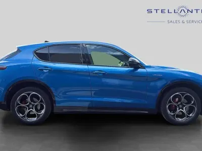 Used Alfa Romeo Stelvio Veloce 276 HP (202 kW) 2025 Blue SUV