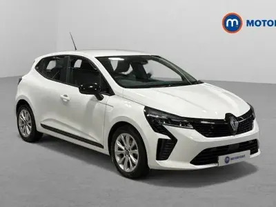 Used Renault Clio Evolution 90 HP (66 kW) 2024 White Hatchback