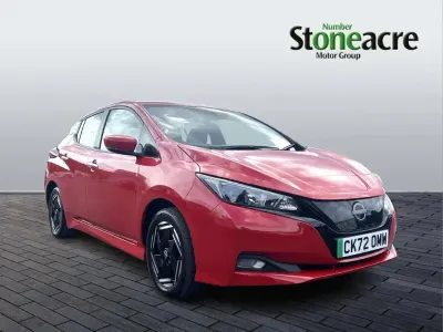 Used Nissan Leaf Acenta 108 kW (147 HP) 2022 Red Hatchback