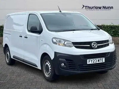Used Vauxhall Vivaro S 145 HP (106 kW) 2023 White MPV