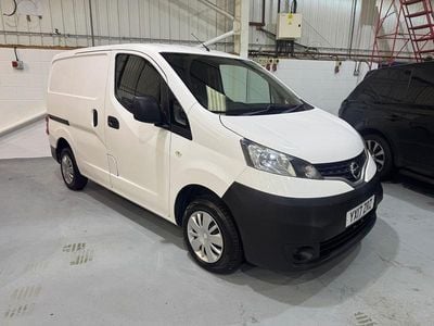 Used Nissan NV200 Acenta 110 HP (80 kW) 2017 White MPV