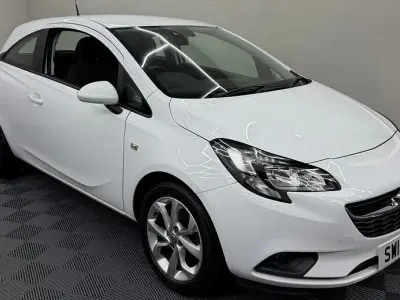 Used Vauxhall Corsa Excite 2015 White Hatchback