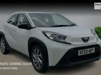 Gebraucht Toyota Aygo X PURE 72 PS (52 kW) 2025 SUV