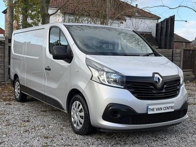 Silver Used 2018 Renault Trafic Business MPV | £9,985 (Fair price)