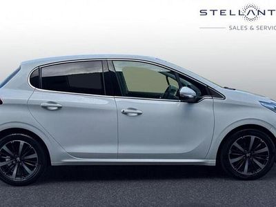 Used Peugeot 208 S 81 HP (59 kW) 2019 White Hatchback