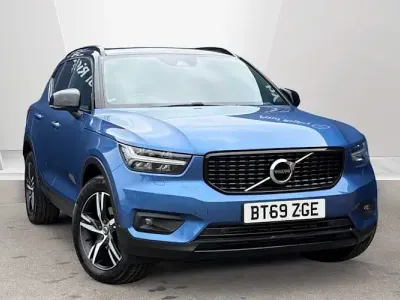 Used Volvo XC40 R-Design 163 HP (119 kW) 2019 Blue SUV