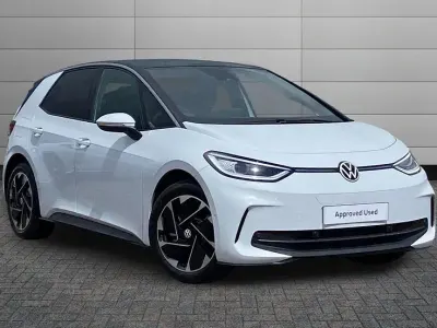 New VW ID.3 Pro 150 kW (204 HP) 2026 Glacier white with solid black roof Hatchback