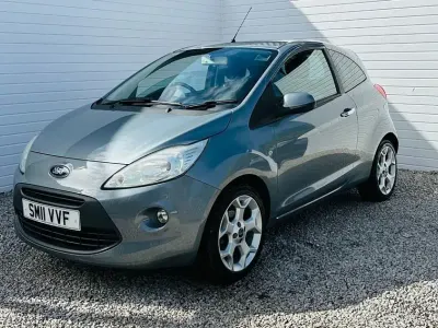 Używany Ford Ka Titanium 69 KM (50 kW) 2011 Srebrny Hatchback