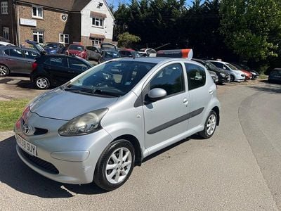 Begagnad Toyota Aygo Platinum 67 HK (49 kW) 2008 Silver Halvkombi