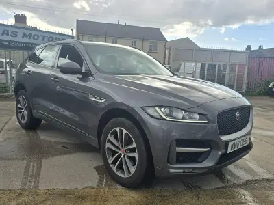 Begagnad Jaguar F-Pace