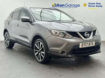 Used Nissan Qashqai Tekna 110 HP (80 kW) 2017 Grey SUV