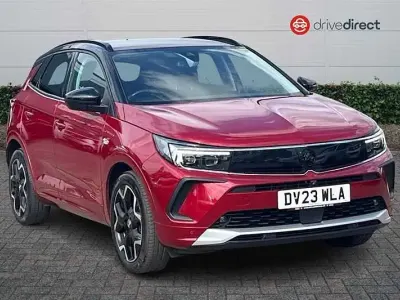 Second-hand Vauxhall Grandland X Ultimate 130 CP (95 kW) 2023 Roșu SUV