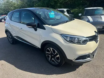 Usado Renault Captur Dynamique 90 CV (66 kW) 2014 Beige SUV