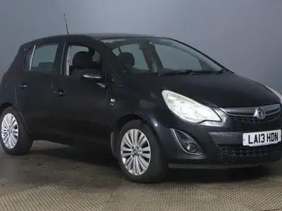 Used Vauxhall Corsa 83 HP (61 kW) 2013 Black Hatchback