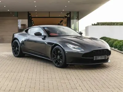 Used Aston Martin DBX 542 HP (398 kW) 2022 Silver SUV