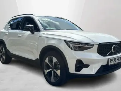 Used Volvo XC40 Plus 194 HP (142 kW) 2025 White SUV