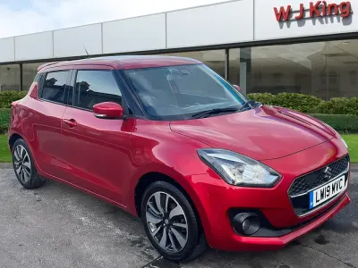 Używany Suzuki Swift SZ5 111 KM (81 kW) 2019 Czerwony Hatchback