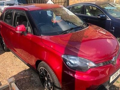 Used MG MG3 106 HP (77 kW) 2015 Red Hatchback