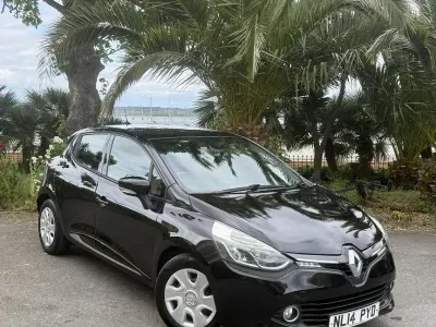 Used Renault Clio Dynamique 90 HP (66 kW) 2014 Black Hatchback