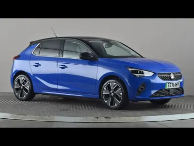 Begagnad Vauxhall Corsa-e Elite 100 kW (136 HK) 2021 Blå Halvkombi