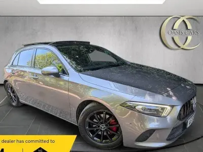 Begagnad Mercedes A180 Premium Plus 116 HK (85 kW) 2018 Grå Halvkombi