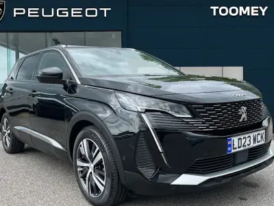 Używany Peugeot 5008 Allure+ 131 KM (96 kW) 2023 Czarny SUV