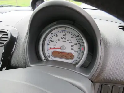 Używany Suzuki Splash 67 KM (49 kW) 2014 Srebrny Hatchback