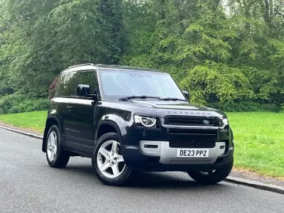 Usado Land Rover Defender 2023 Negro SUV