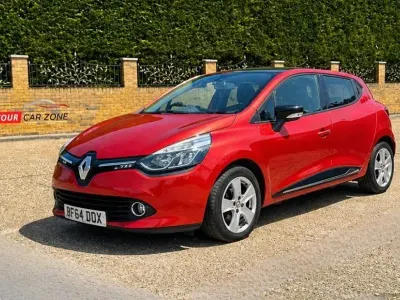 Used Renault Clio Dynamique 90 HP (66 kW) 2014 Red Hatchback