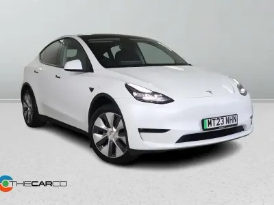 Używany Tesla Model Y 85 kW (116 KM) 2023 Biały SUV