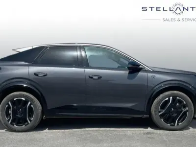 Used Peugeot e-3008 GT 152 kW (207 HP) 2025 Grey SUV