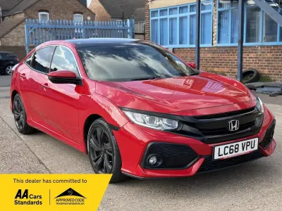 Used Honda Civic EX 120 HP (88 kW) 2018 Red Hatchback