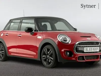 Używany Mini Cooper S Sport 192 KM (141 kW) 2019 Czerwony Hatchback