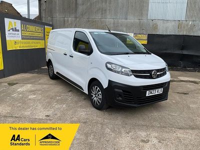 Used Vauxhall Vivaro 100 HP (73 kW) 2023 White MPV