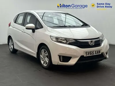 Used Honda Jazz SE 102 HP (75 kW) 2015 White Hatchback