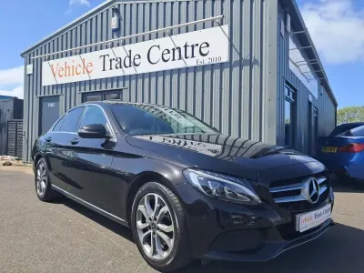 Begagnad Mercedes C200