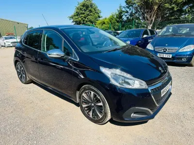 Used Peugeot 208 Allure Premium 2018 Blue Hatchback
