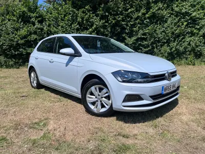 Used VW Polo SE 95 HP (69 kW) 2018 Silver Hatchback