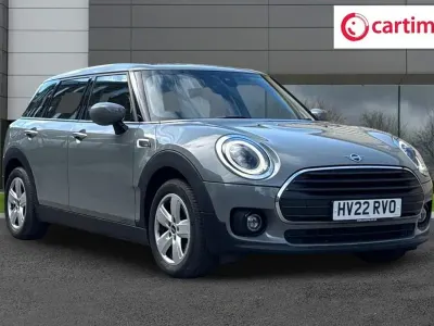 Begagnad Mini Cooper Clubman Classic 136 HK (100 kW) 2022 Grå Kombi