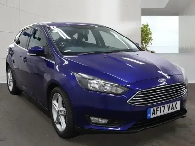Used Ford Focus Zetec 125 HP (91 kW) 2017 Blue Hatchback