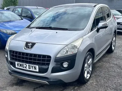 Used Peugeot 3008 Allure 112 HP (82 kW) 2012 Silver Estate